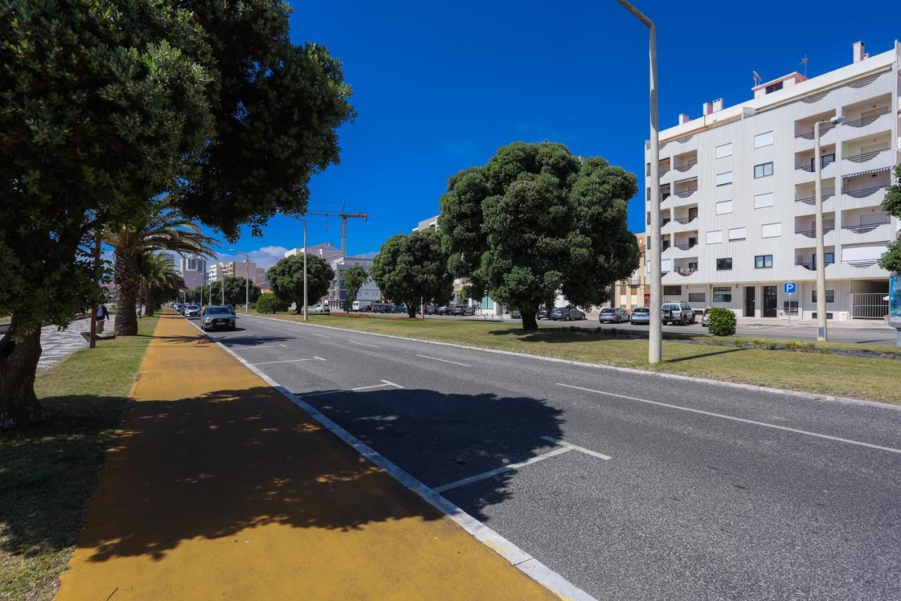 Brasil Avenue By Rent4All フィゲイラ・ダ・フォズ エクステリア 写真
